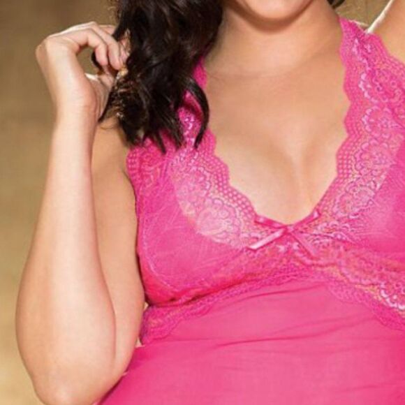 Hot Pink Heart Lace Chemise‎ & Thong Set Lingerie - Picture 3 of 6